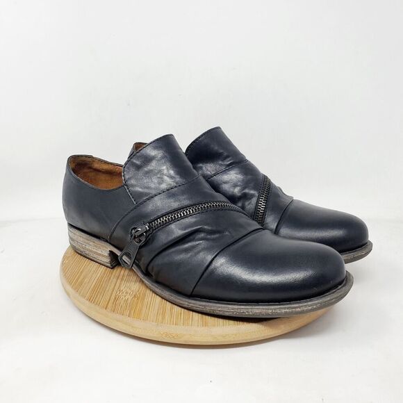 Miz Mooz Lyric Bootie Womens 38‎ Black Leather Zip Biker Moto Shootie Boho Shoes - Picture 6 of 12